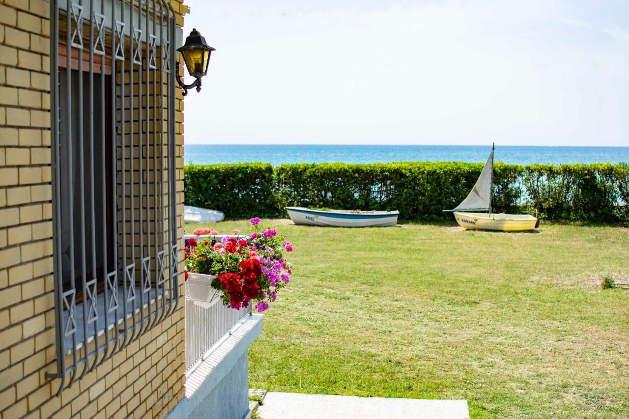 Clio Beach House By Travel Pro Services - Metochi Halkidiki Созополи Екстериор снимка